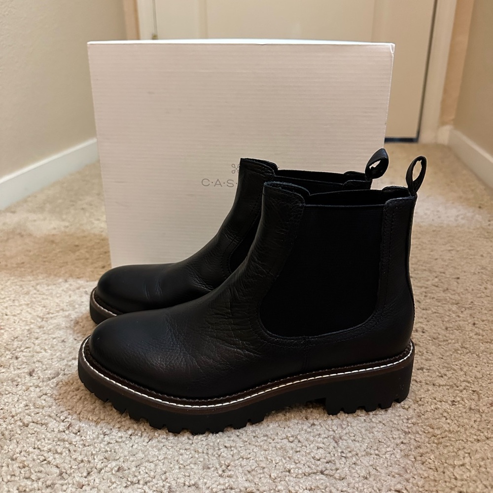 Caslon Chelsea Boot